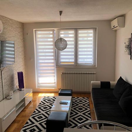 Apartman Dobrinja 1 サラエヴォ エクステリア 写真